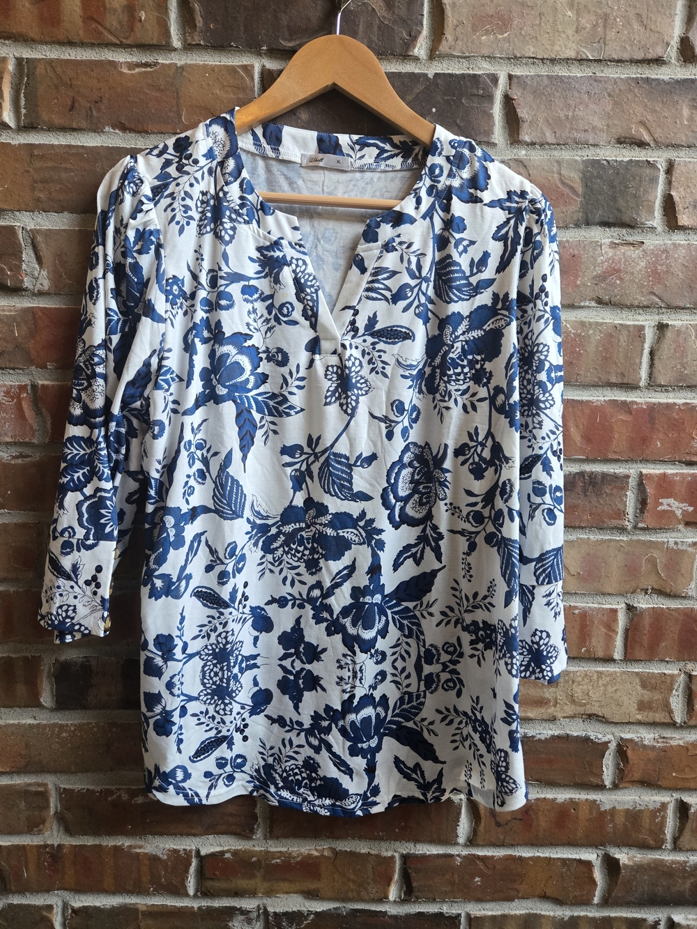 White and Blue Floral Long-Sleeve Split-Neck Women's Top Casual Layering